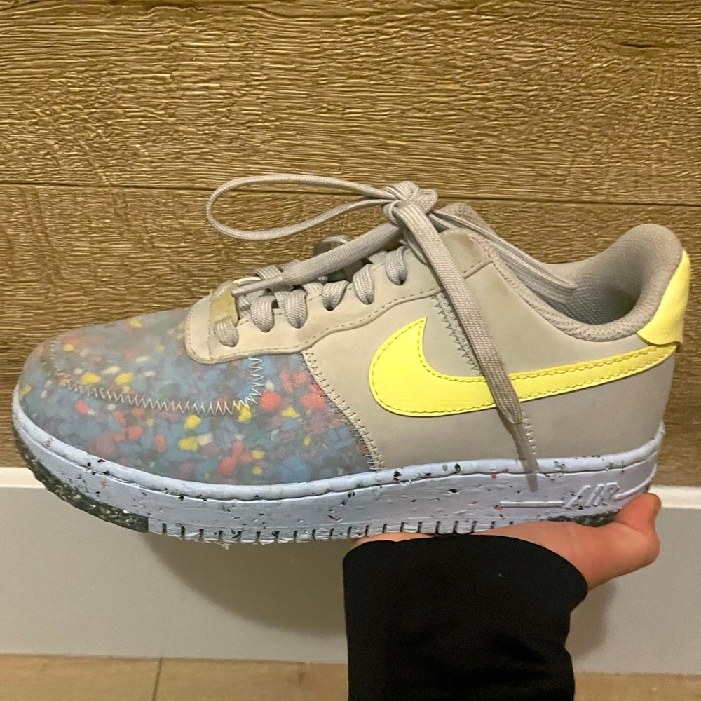 Nike women’s size 7 Air Force sneakers